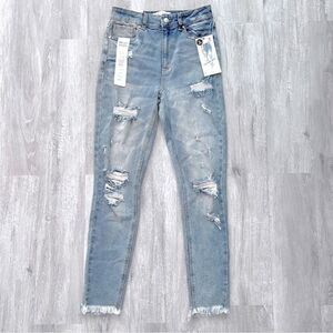 Women's 5/27 NWT High Rise Distressed Frayed Hem Mom Jeans